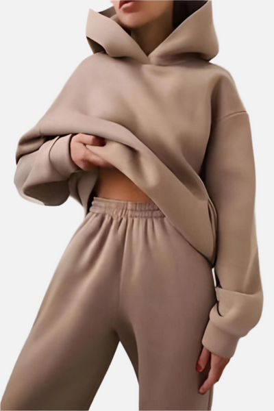 Zelmira® | Bequemer Anzug mit Kapuze