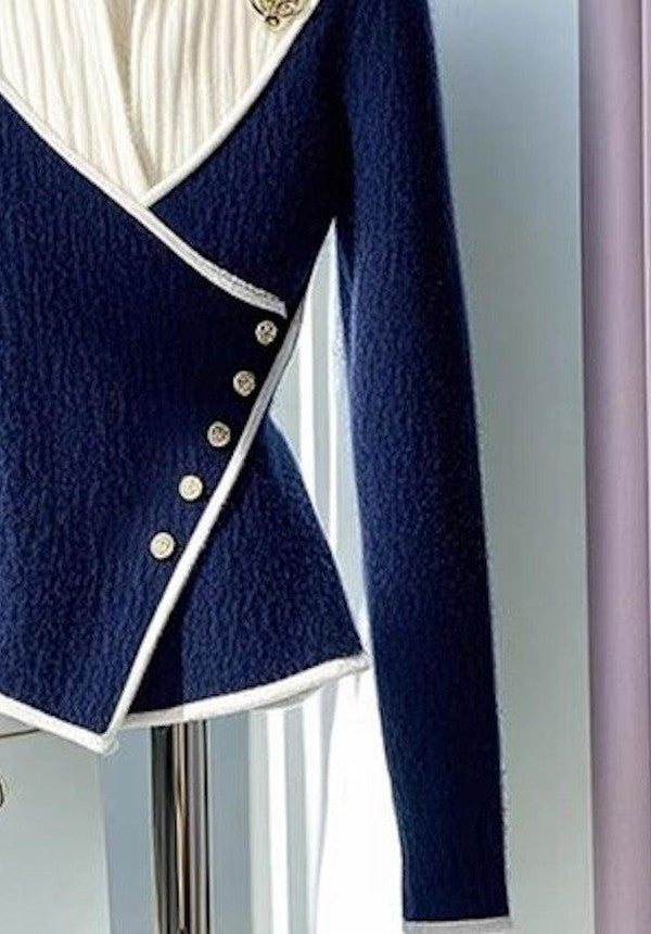 Benedetta® | Blauer V-Ausschnitt-Pullover mit Farbblock