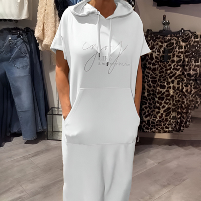 Vera – Lässiges Kapuzenkleid mit Stil