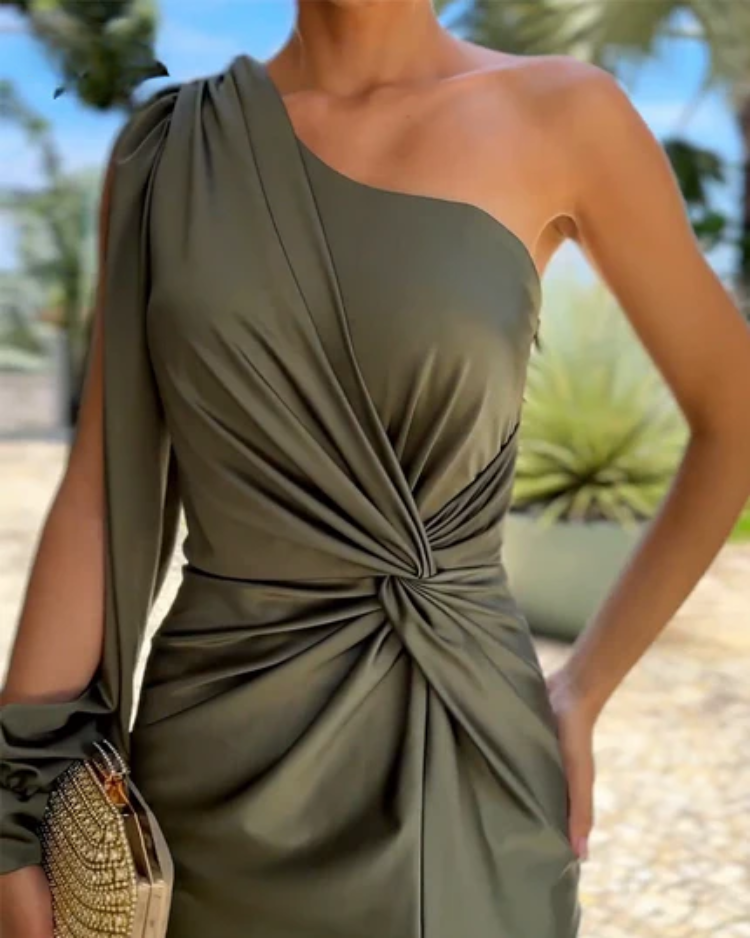 Claire - Drapiertes Kleid mit Schulterfreien Ärmeln
