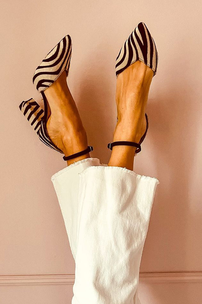Zebrina™ | Mittelhohe Sandalen mit Riemen und Zebramuster