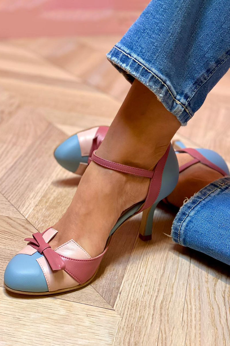 Bellarosa | Bunte Sandalen mit Knoten und Riemen, runder Zehenbereich