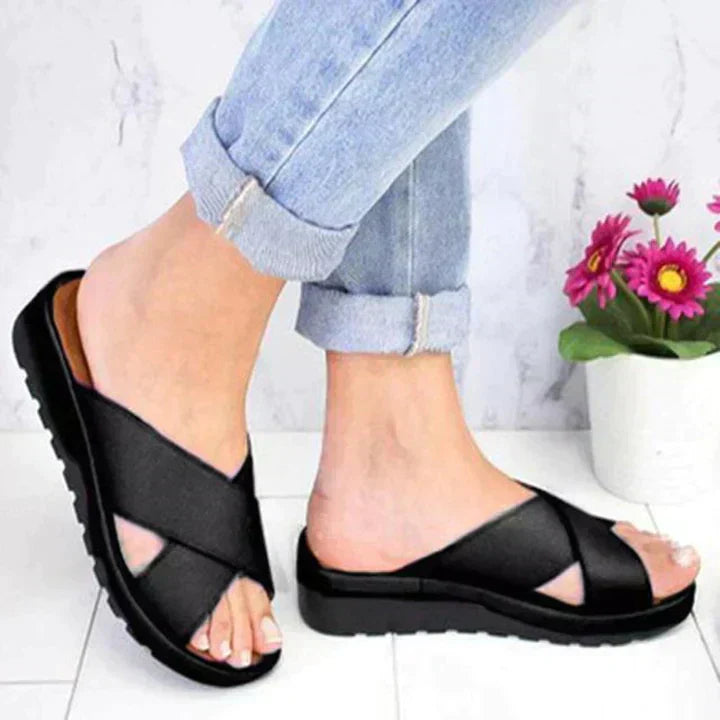 Norah® | Die trendigen orthopädischen Sandalen