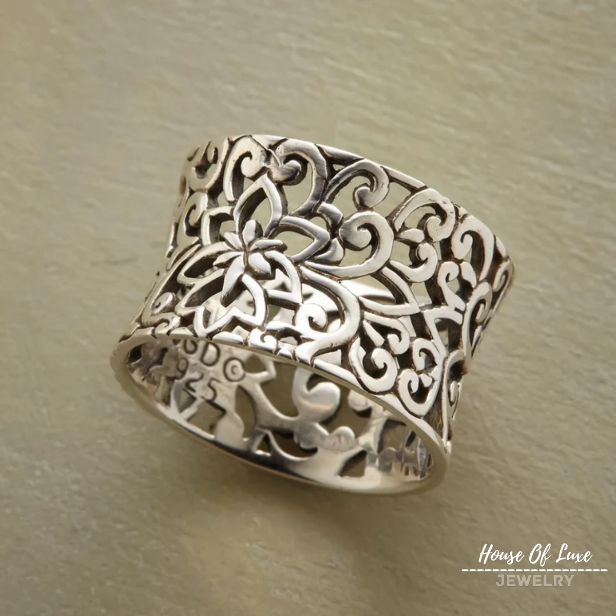 Rhea® | SILBERNER RING LEER BONNIE