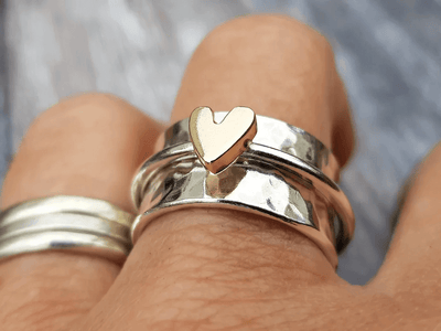 Lenora® | Silberring mit goldenem Herzen
