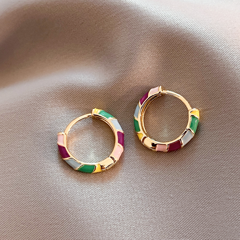 Zina® | Elegante Ohrringe mit Goldlack
