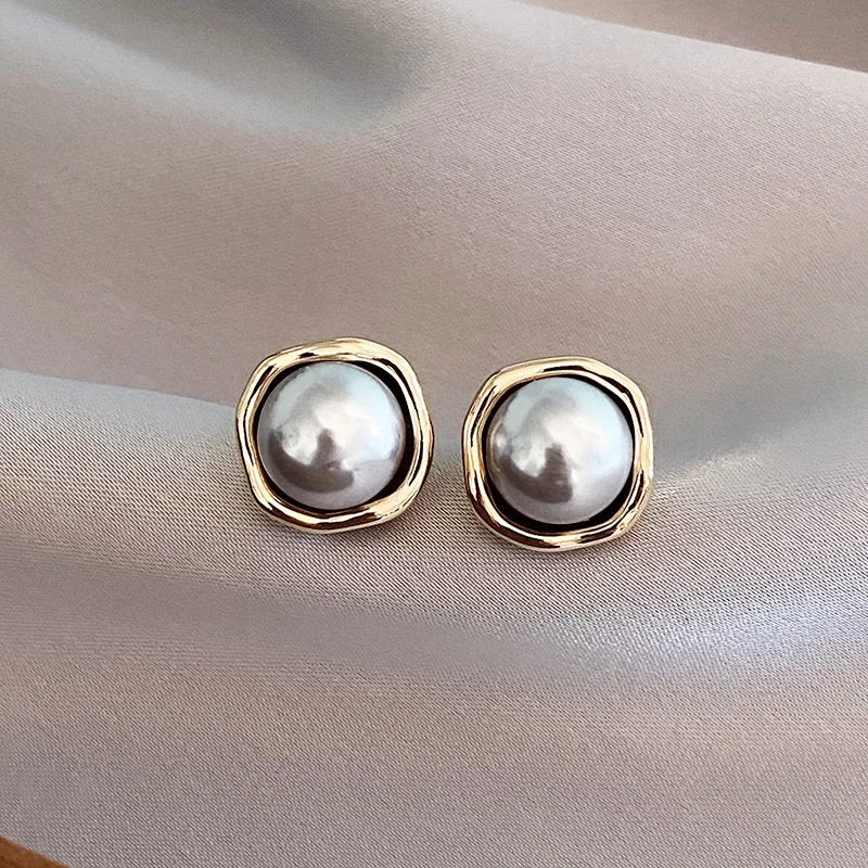 Yvonne® | Elegante Ohrringe mit schwarzer Perle