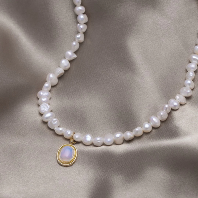Cäcilia® | Perlenkette mit Mondstein in Gold